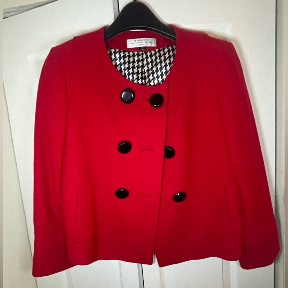 NWOT TAHARI 100% Wool Vibrant Red Pea Jacket Size 8P